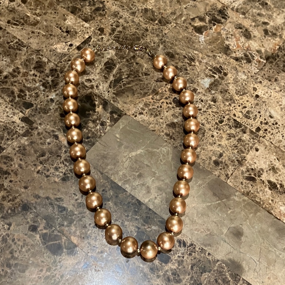 Elegant Gold Beaded Necklace
